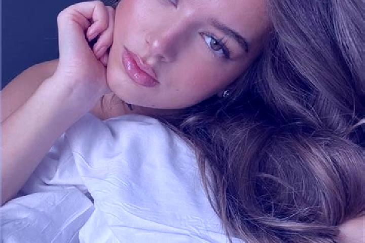 Mila, 27, a chestnut hazel-eyed asian companion based in Guarare Arriba. Offering Duos, Overnight, Tantra, Deep French Kissing. Available for incall and outc...