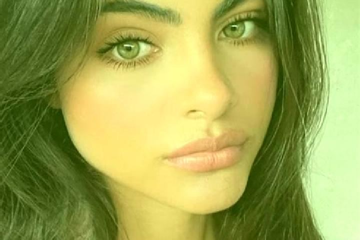 Mila, 27, a chestnut hazel-eyed european companion based in Filsum. Offering BDSM, Prostate Massage, Erotic Massage, Tantra. Available for incall and outcall...