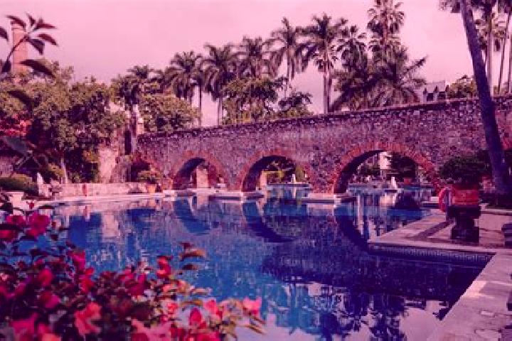 Mila, 27 — Escort in Cuauchichinola, Mexico