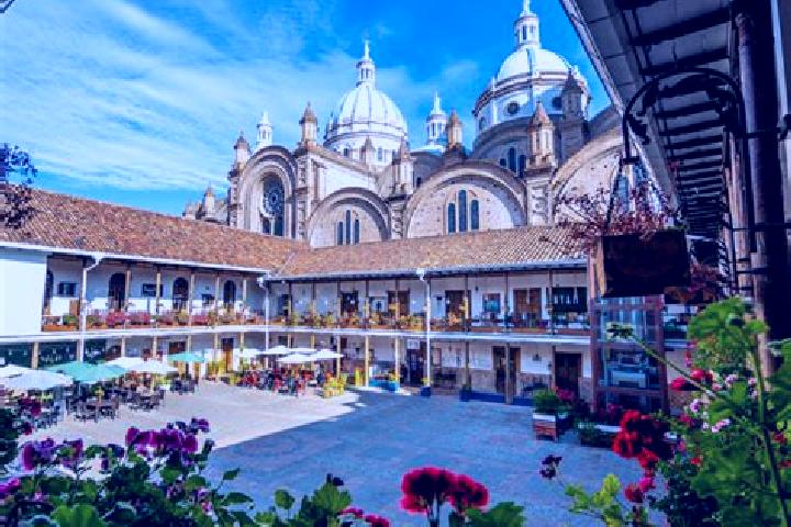 Mila, 27 — Escort in Cuenca, Ecuador