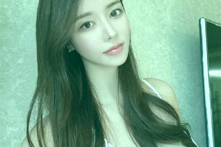 Mila, 27 — Escort in Ganhezi, China