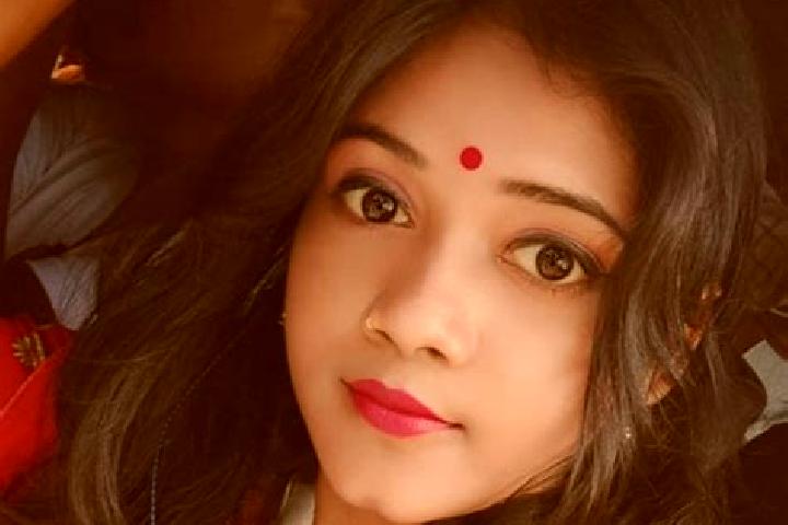 Mila, 27 — Escort in Katoya, India