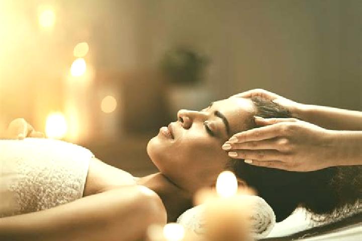 Mila, 28, a black green-eyed indian companion based in Nedvedice. Offering Erotic Massage, Party Girl, CIM, A-Level, Massage. Available for incall and outcal...