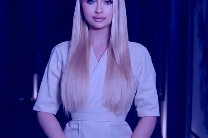 Mila, 28, a chestnut amber-eyed caucasian companion based in Kadungabaris. Offering Dinner Date, Tantra, Erotic Massage. Available for incall and outcall, da...