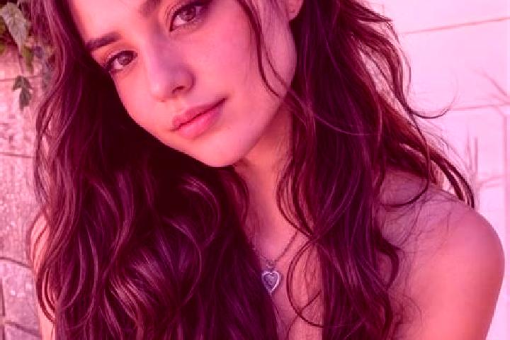 Mila, 28, a chestnut hazel-eyed caribbean companion based in El Monte. Offering Travel Companion, Erotic Massage, Dinner Date. Available for incall and outca...