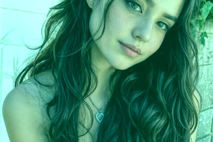 Mila, 28, a chestnut hazel-eyed european companion based in Vilshany. Offering Erotic Massage, Deep French Kissing, Travel Companion. Available for incall an...