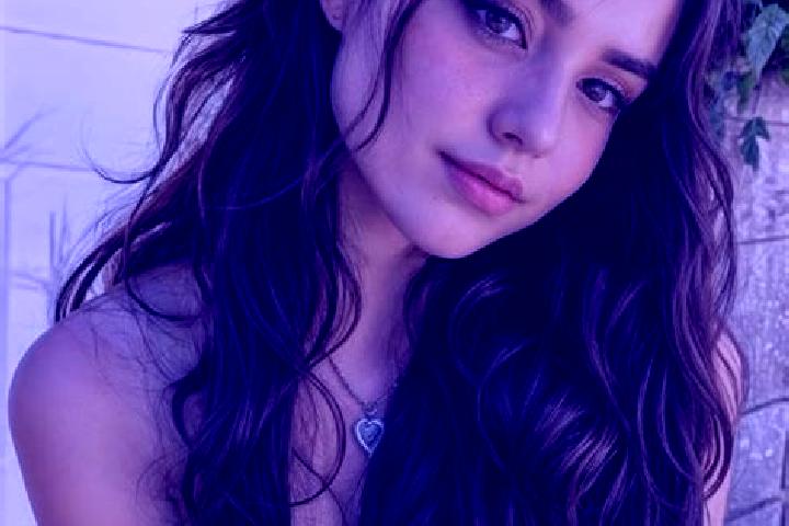 Mila, 28, a chestnut hazel-eyed mixed companion based in Vaddeswaram. Offering Roleplay, Striptease, Domination, Dinner Date, GFE. Available for incall and o...