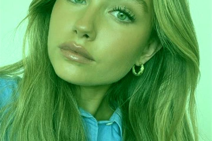 Mila, 28, a dark blonde green-eyed mixed companion based in Yenagoa. Offering Deep French Kissing, CIM, GFE, A-Level. Available for incall and outcall, day a...