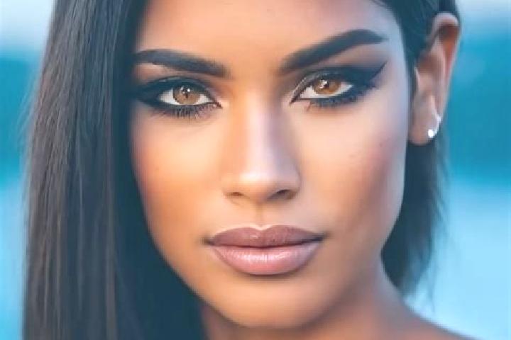 Mila, 28, a dark blonde grey-eyed latina companion based in Krakauhintermuehlen. Offering Couples, Domination, CIM, Roleplay. Available for incall and outcal...
