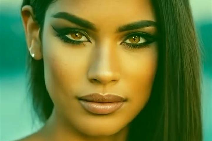 Mila, 28, a red green-eyed latina companion based in Weiner. Offering Couples, Travel Companion, 69, Girlfriend Experience. Available for incall and outcall,...