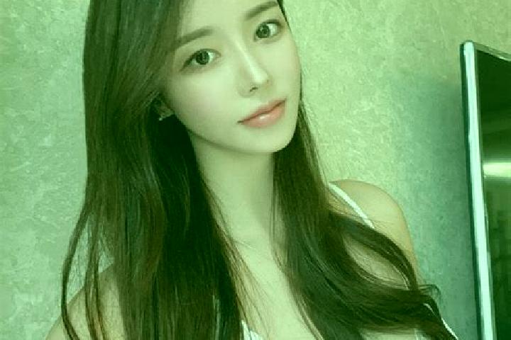 Mila, 28 — Escort in Ciroke, Indonesia