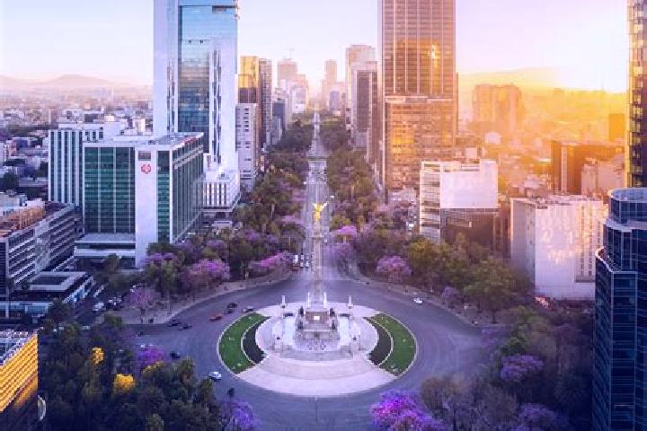 Mila, 28 — Escort in La Salada, Mexico