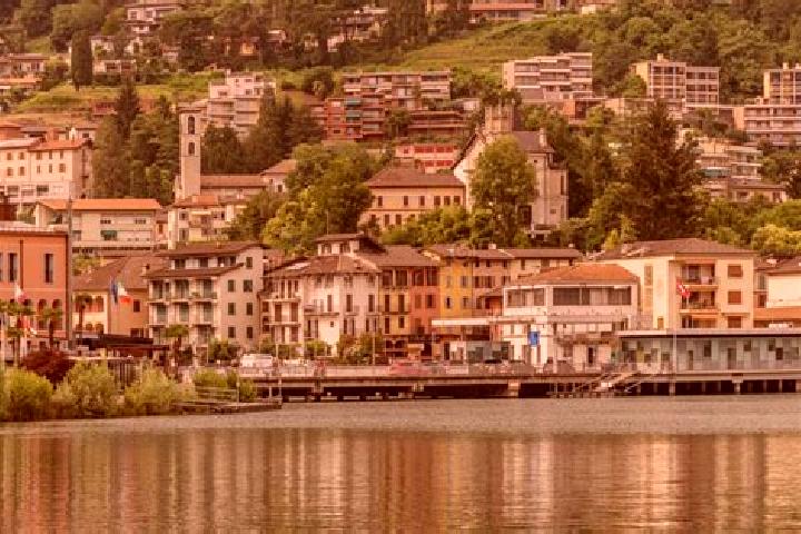 Mila, 28 — Escort in Lavena Ponte Tresa, Italy
