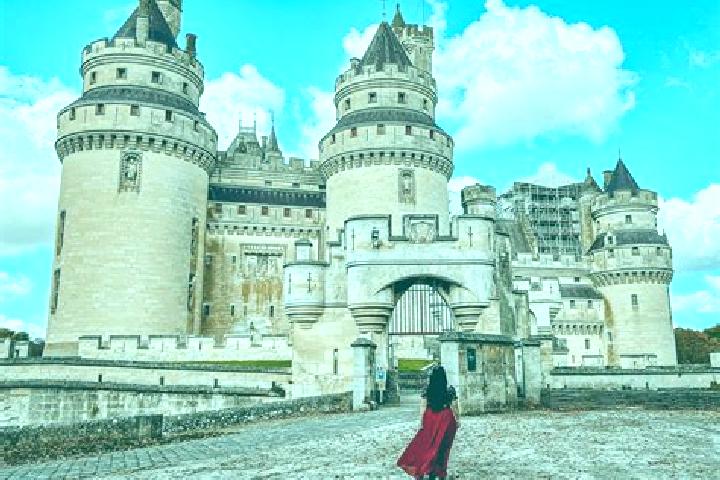 Mila, 28 — Escort in Pierrefonds, France