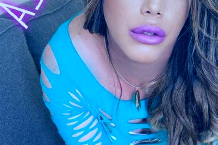 Mila, 28 — Escort in Santiago Undameo, Mexico