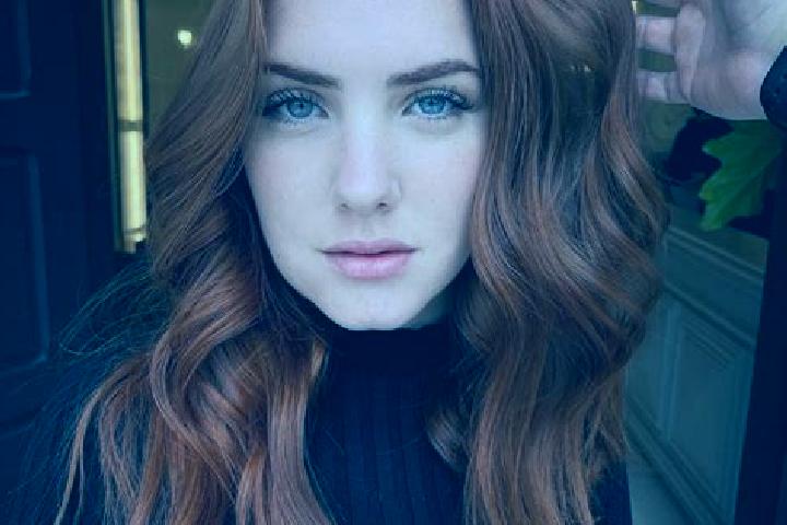 Mila, 29, a auburn blue-eyed middle eastern companion based in Lipia. Offering CIM, A-Level, Deep French Kissing, Couples, Overnight. Available for incall an...