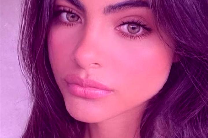 Mila, 30, a auburn hazel-eyed latina companion based in Preili. Offering Overnight, Deep French Kissing, Couples. Available for incall and outcall, overnight...