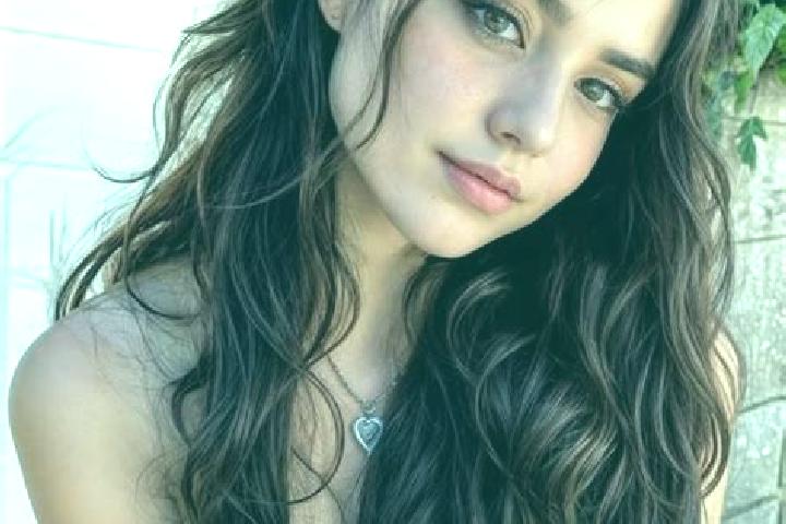 Mila, 30, a brunette hazel-eyed middle eastern companion based in Crnobuki. Offering Dinner Date, Roleplay, Travel Companion. Available for incall and outcal...