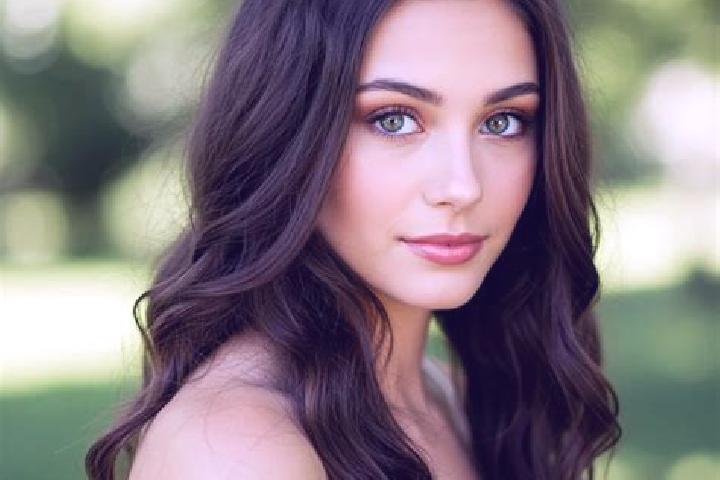 Mila, 30, a brunette hazel-eyed slavic companion based in Ploufragan. Offering Roleplay, Massage, Girlfriend Experience, 69, GFE. Available for incall and ou...