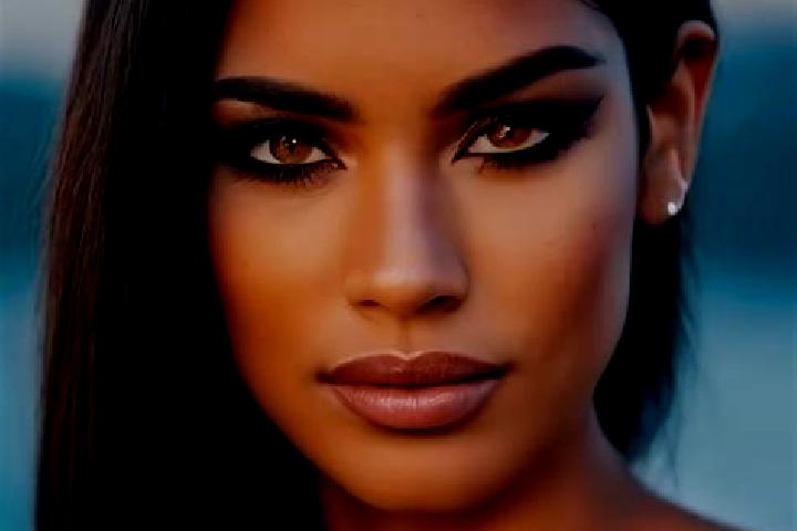 Mila, 30, a chestnut amber-eyed latina companion based in Gununglajang. Offering Deep French Kissing, 69, Overnight. Available for incall and outcall, day an...