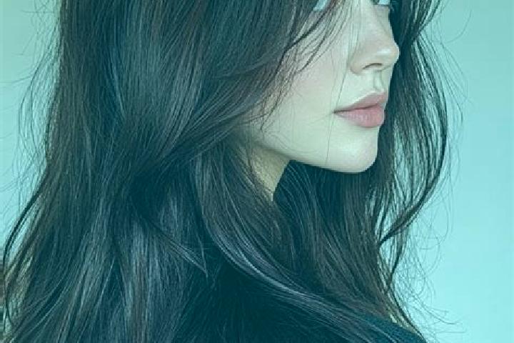 Mila, 31, a auburn brown-eyed european companion based in Kergrist-Moelou. Offering Couples, Tantra, Deep French Kissing. Available for incall and outcall, d...