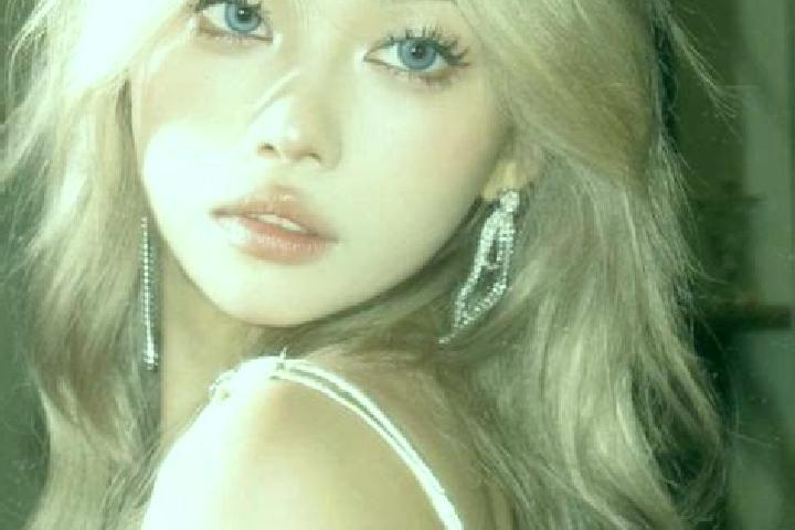 Mila, 31, a blonde grey-eyed asian companion based in Nalundan. Offering Party Girl, Girlfriend Experience, A-Level. Available for incall and outcall, day an...