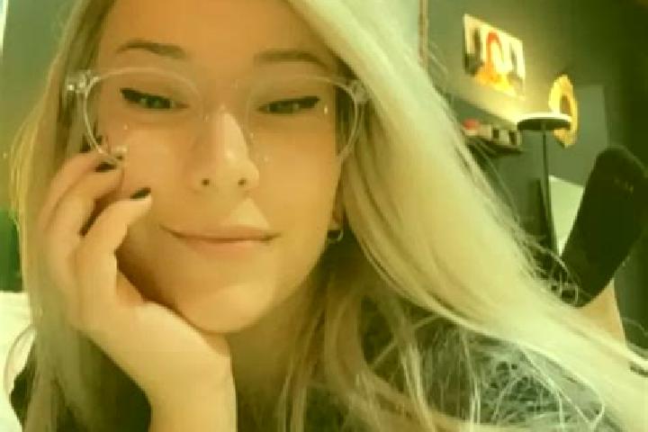 Mila, 31, a blonde grey-eyed caucasian companion based in Villers-sur-Coudun. Offering Dinner Date, Domination, Girlfriend Experience, Overnight. Available f...