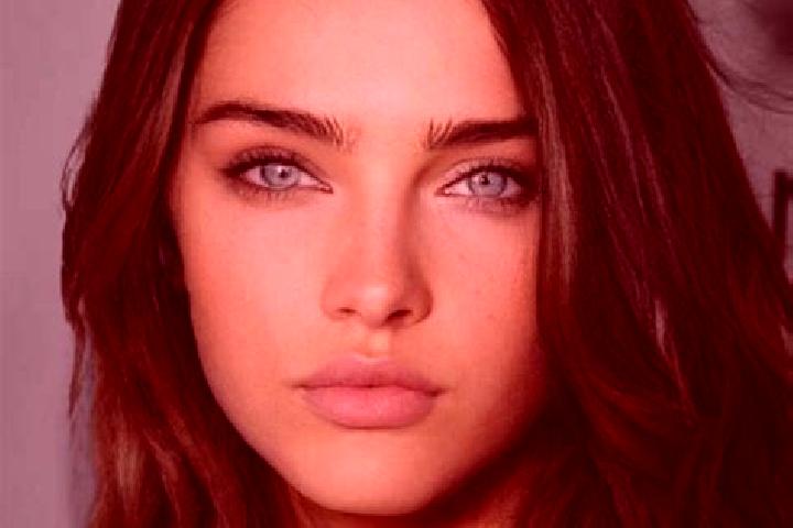 Mila, 31, a brunette amber-eyed caucasian companion based in Playa Azul. Offering Tantra, Roleplay, GFE. Available for incall and outcall, day and evening da...