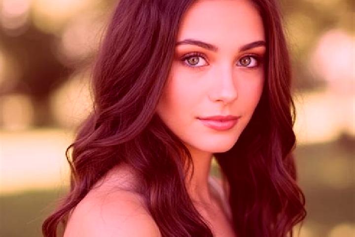 Mila, 31, a brunette hazel-eyed mixed companion based in Tobong. Offering CIM, GFE, Couples, OWO. Available for incall and outcall, day and evening dates.
