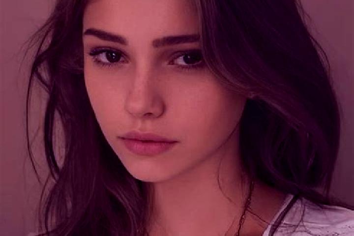 Mila, 31, a chestnut grey-eyed slavic companion based in Algete. Offering Prostate Massage, A-Level, 69, GFE. Available for incall and outcall, overnight boo...