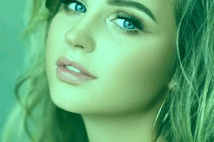 Mila, 31, a dark blonde blue-eyed indian companion based in Jintian. Offering Travel Companion, BDSM, Striptease, Couples. Available for incall and outcall, ...