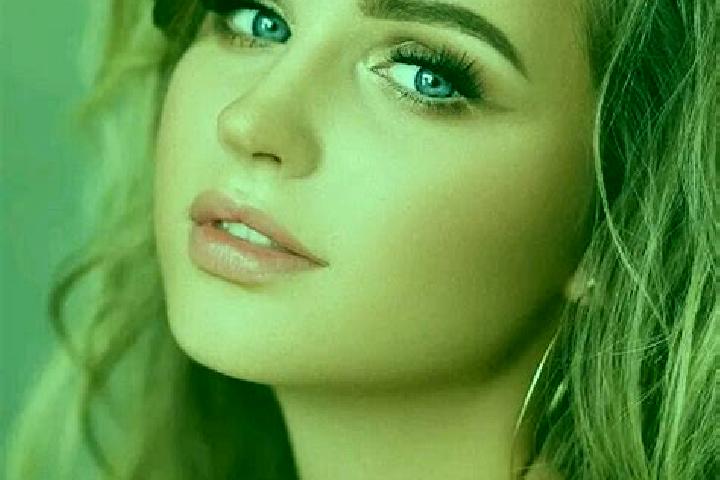 Mila, 31, a dark blonde blue-eyed mediterranean companion based in San Jose de Jorge Lopez. Offering Dinner Date, Girlfriend Experience, Party Girl. Availabl...