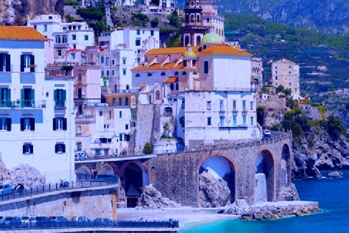 Mila, 31 — Escort in Formia, Italy