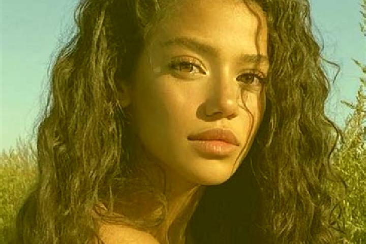 Mila, 32, a black blue-eyed latina companion based in Osseja. Offering Domination, Deep French Kissing, Massage, Party Girl. Available for incall and outcall...