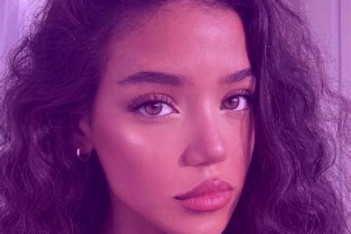 Mila, 32, a black brown-eyed european companion based in Sarai Ekdil. Offering Roleplay, Fetish, 69, Tantra, CIM. Available for incall and outcall, day and e...