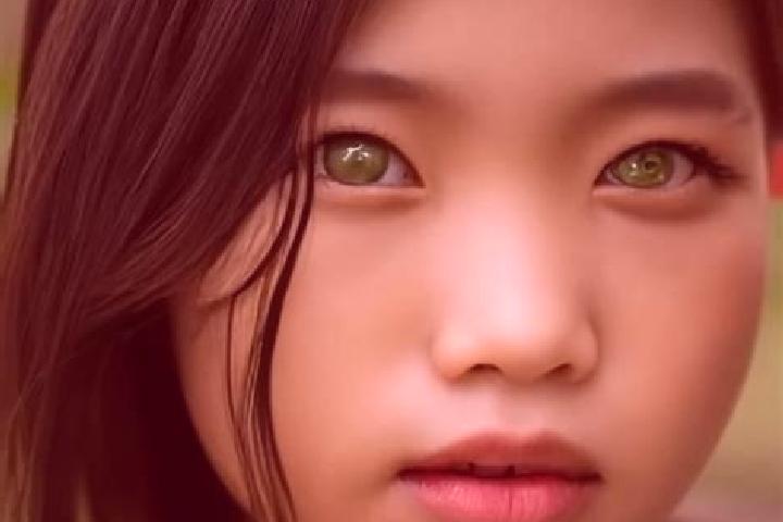 Mila, 32, a brunette green-eyed asian companion based in River Valley. Offering Striptease, Dinner Date, BDSM. Available for incall and outcall, day and even...
