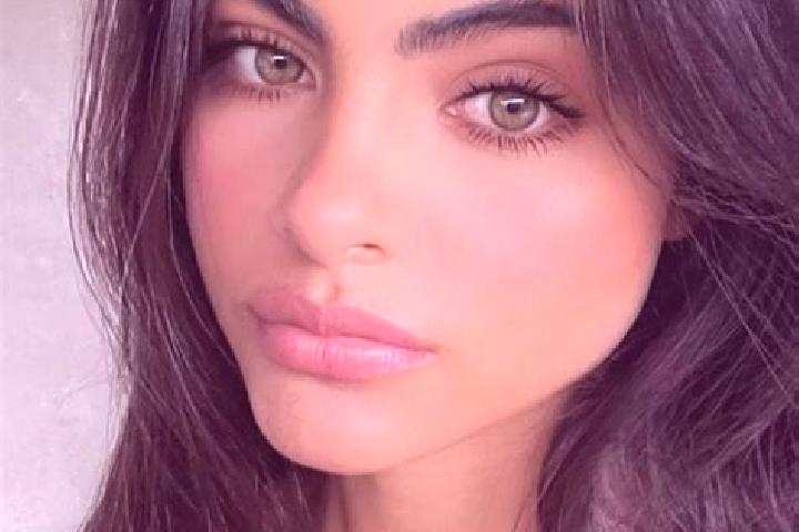 Mila, 32, a brunette green-eyed european companion based in Kollancode. Offering Massage, Duos, OWO, 69. Available for incall and outcall, day and evening da...