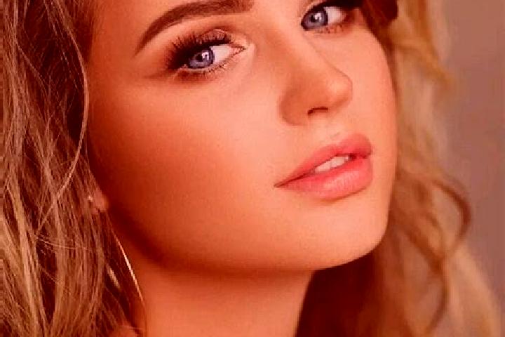 Mila, 32, a dark blonde blue-eyed mediterranean companion based in Kurow. Offering Striptease, GFE, CIM, Travel Companion. Available for incall and outcall, ...