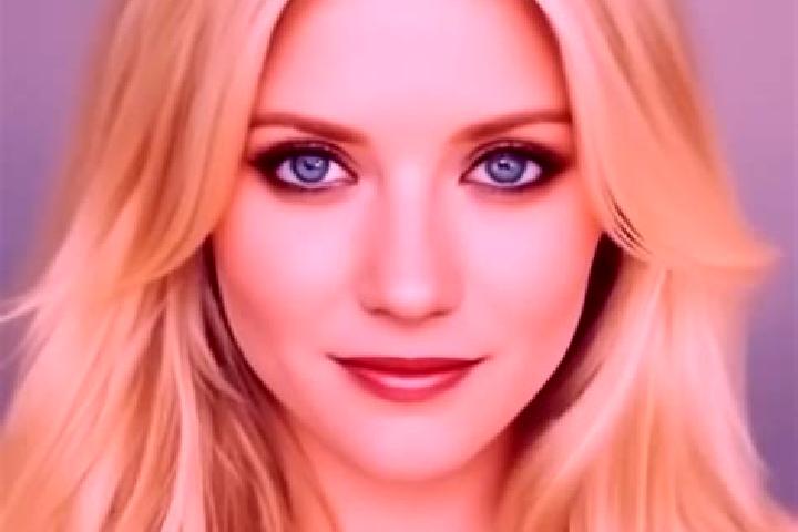 Mila, 33, a blonde grey-eyed indian companion based in Sao Sebastiao do Rio Preto. Offering Duos, Massage, Couples. Available for incall and outcall, overnig...