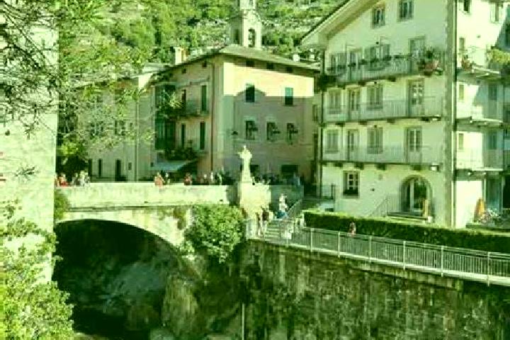 Mila, 33 — Escort in Chiavenna, Italy