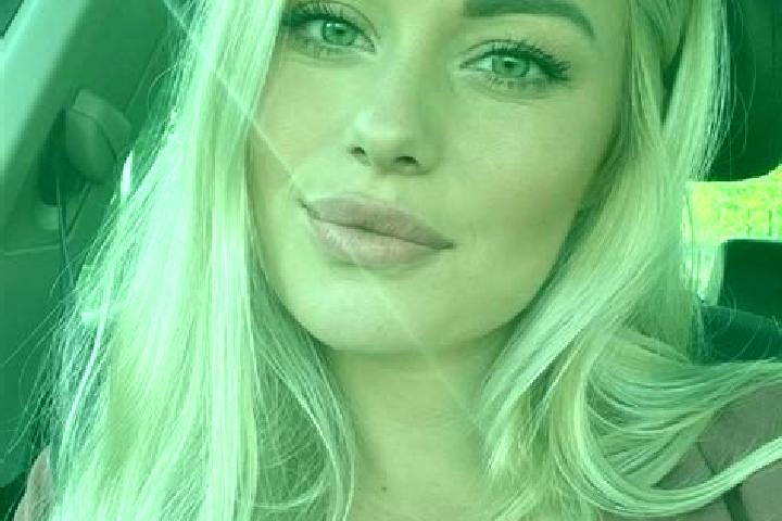 Mila, 34, a blonde hazel-eyed middle eastern companion based in Cumbernauld. Offering Party Girl, 69, Massage, Overnight. Available for incall and outcall, d...