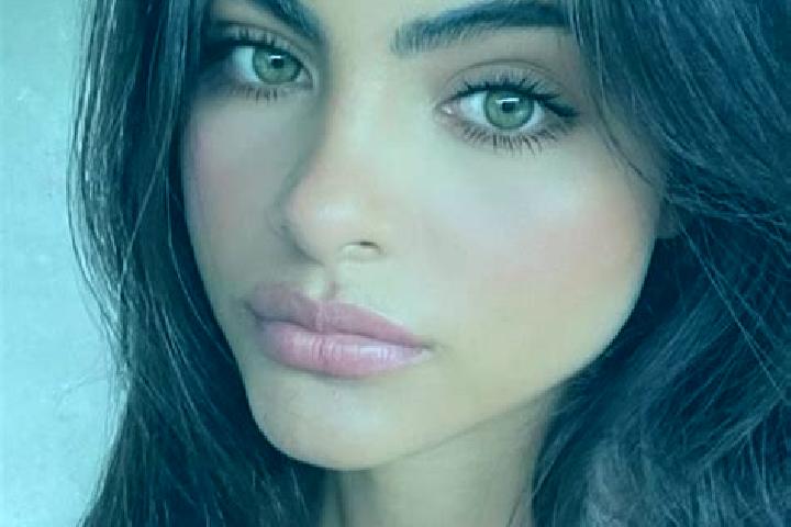 Mila, 34, a brunette dark-eyed middle eastern companion based in Liuqu. Offering BDSM, Couples, 69. Available for incall and outcall, overnight bookings avai...
