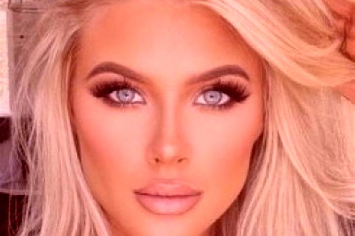 Mila, 34, a platinum blonde green-eyed mixed companion based in Ladispoli. Offering A-Level. Available for incall and outcall, overnight bookings available.