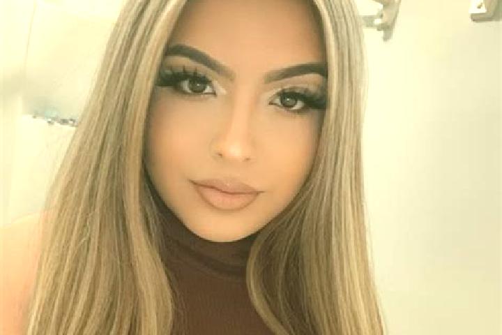 Mila, 35, a blonde brown-eyed latina companion based in Chinari. Offering Dinner Date, A-Level, Overnight, 69. Available for incall and outcall, overnight bo...
