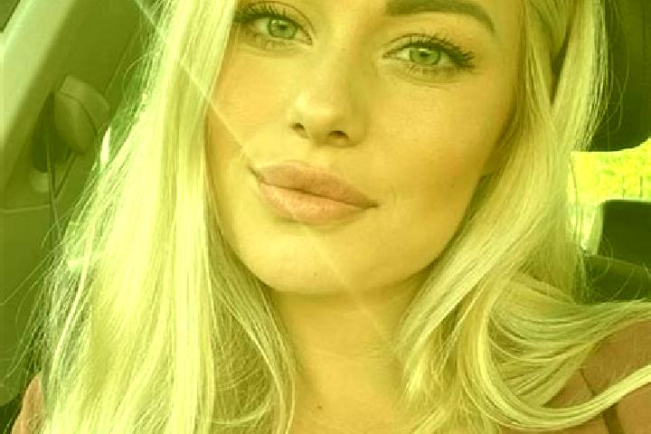 Mila, 35, a blonde hazel-eyed mediterranean companion based in Lancaster. Offering Party Girl, OWO, GFE, Girlfriend Experience, Prostate Massage. Available f...