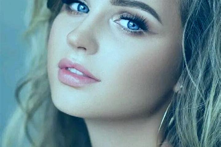 Mila, 35, a dark blonde blue-eyed asian companion based in Bhadrachalam. Offering Dinner Date, CIM, GFE, Deep French Kissing, Overnight. Available for incall...