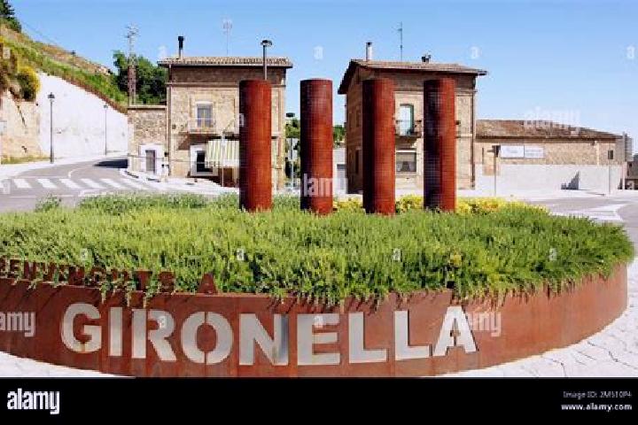 Mila, 35 — Escort in Gironella, Spain