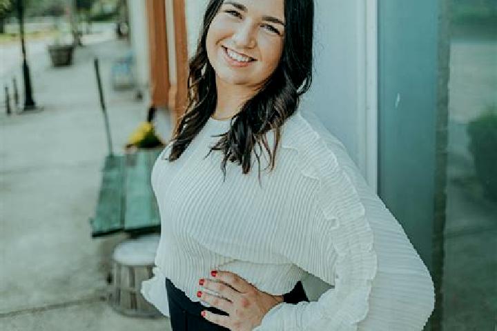 Mila, 35 — Escort in Lavonia, United States