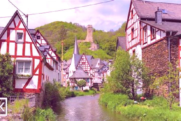 Mila, 35 — Escort in Niersbach, Germany
