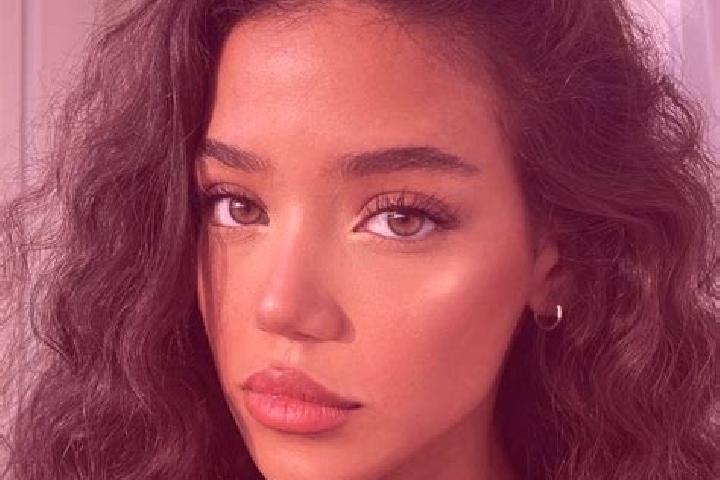 Mila, 36, a black brown-eyed mixed companion based in Amleang. Offering Erotic Massage, GFE, Deep French Kissing. Available for incall and outcall, day and e...